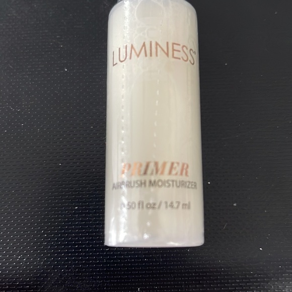 luminous Other - Luminous Airbrush Primer Moisturizer
